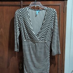 Black and White Striped V-Neck Jersey Top